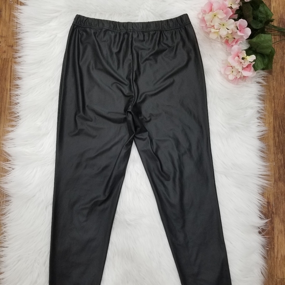 Black Faux Leather Leggings - Picture 5 of 15